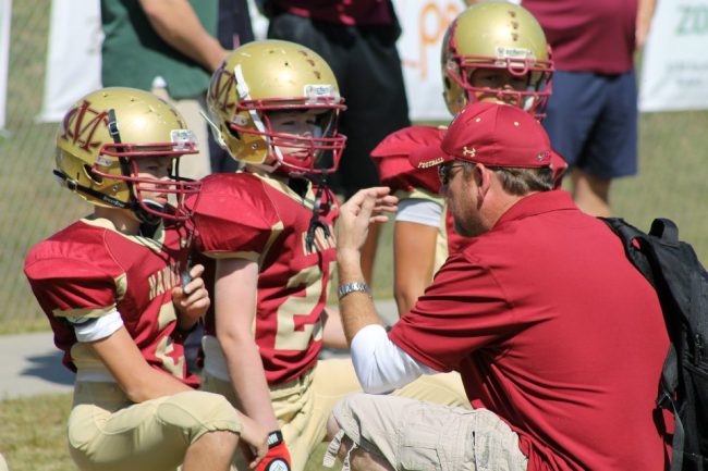 309706_2457108474775_1189956352_n-youth-football-play