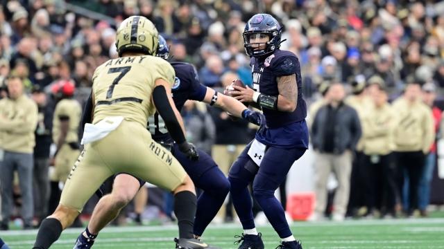 army-stuffs-navy-on-goal-line-wins-17-11-youth-football-play