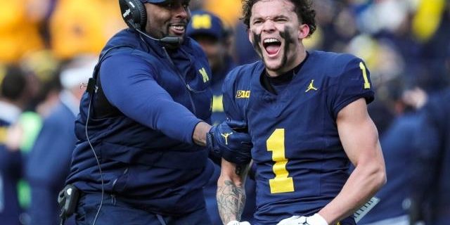 college-football-scores-top-25-rankings-schedule-results-for-week-14